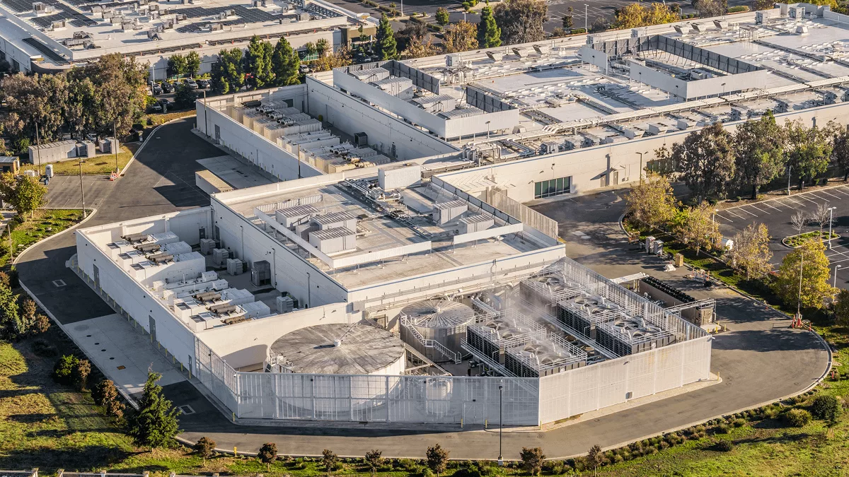 Solibri airal data center 01